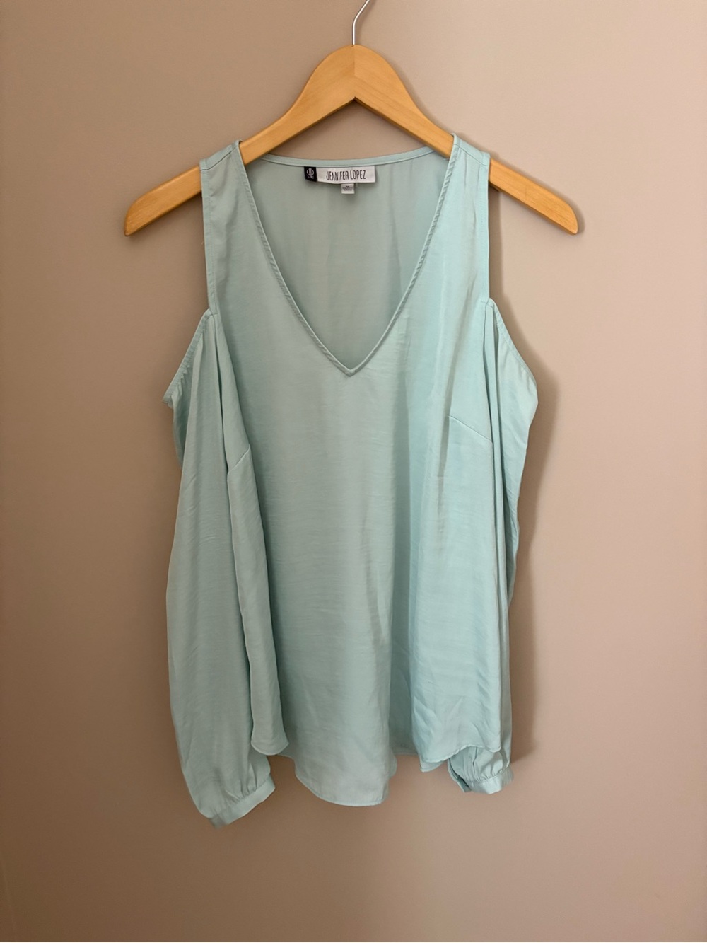 Cold-Shoulder V-Neck Top in Light Aqua Sz M - Picture 2 of 12